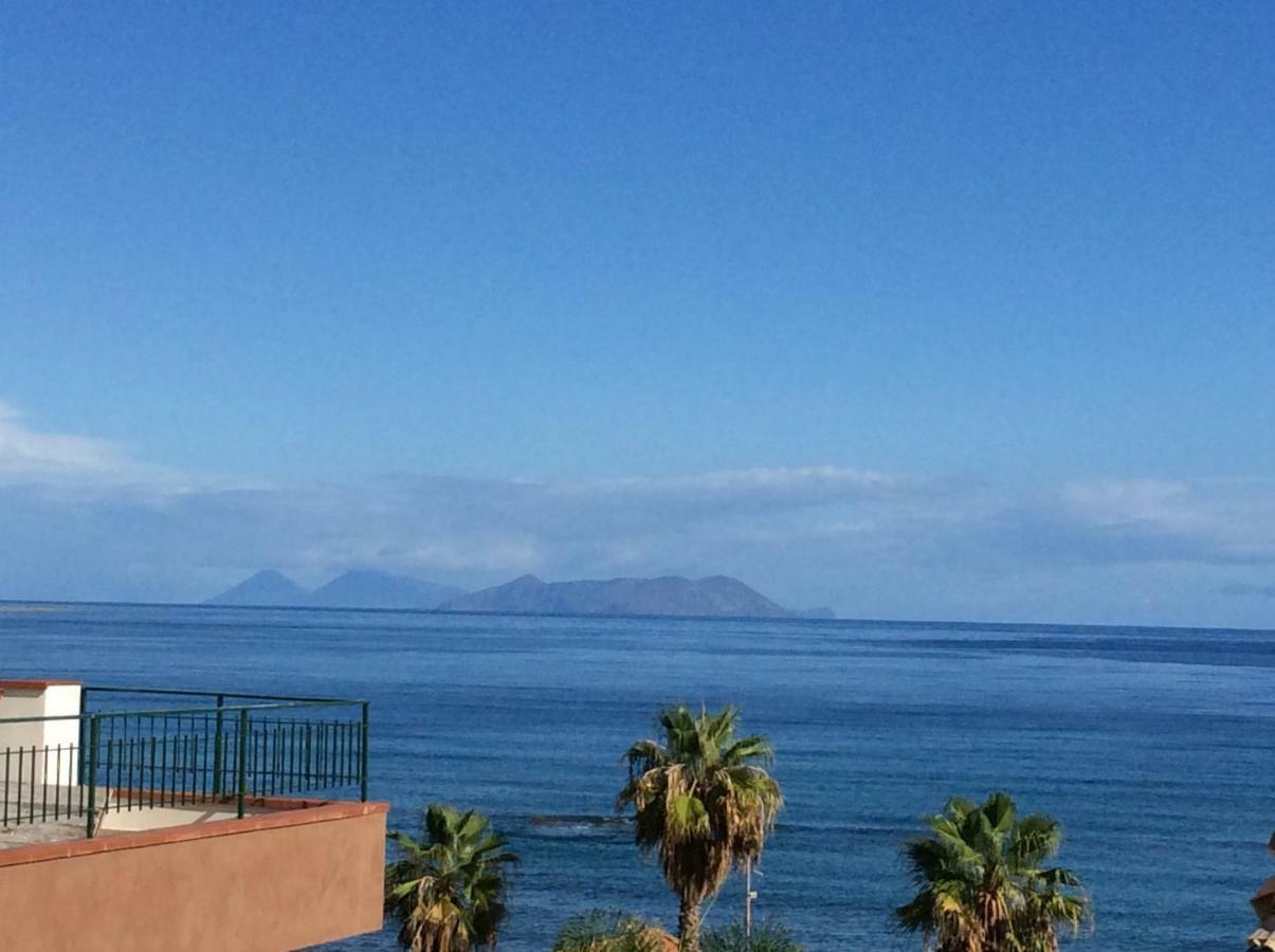 Golfo Di Tindari Apartments Falcone Quarto foto