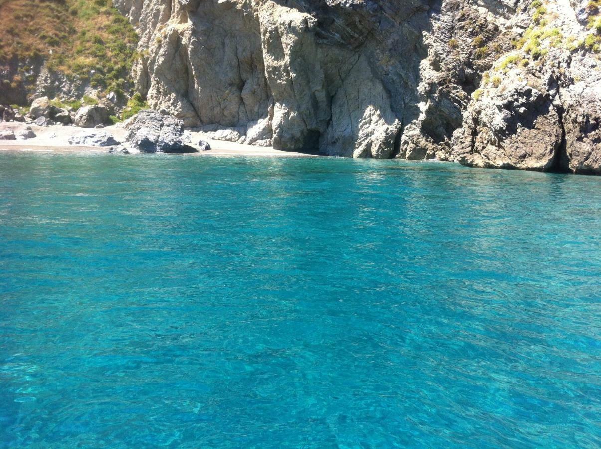 Golfo Di Tindari Apartments Falcone Exterior foto